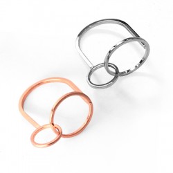 Anillo de Metal Latón Ajustable Circulos Verticales 29x22mm