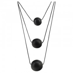 Collar con cuenta de madera