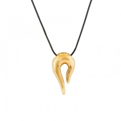 Collar con colgante curvo de oro y cordón negro