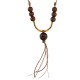 Collar con cuentas de madera marrones y barra metálica dorada