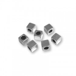 Cubo de Metal Latón 5x5x5mm (Ø 3mm)