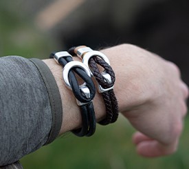 LEATHER BRACELETS W/ CLASP