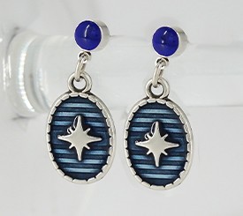 EARRINGS W/ STAR & ENAMEL